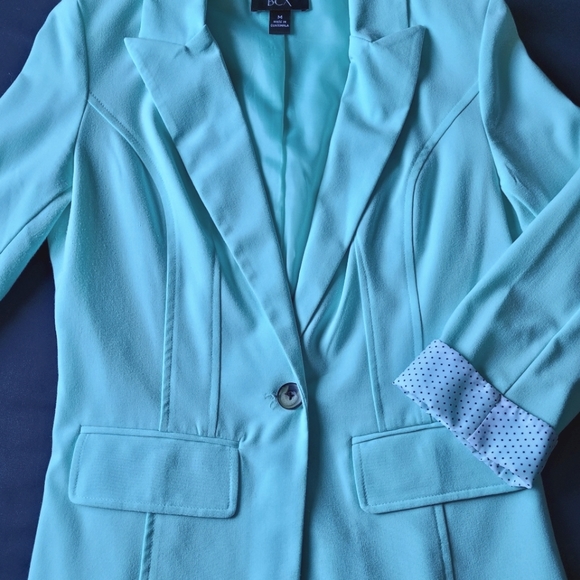 Blazer - Picture 1 of 2